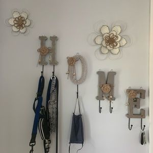 Coat/key wall hooks “HOME” with flowers